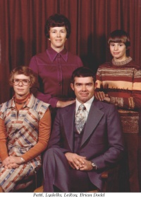 1974-L-L Dodd.jpg